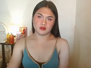 JustineBIGCUM webcam model stream image