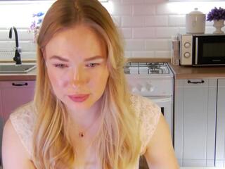 Veronika Mitchel webcam model stream image