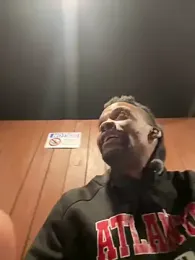 2HandsLong webcam model stream image