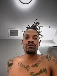 2HandsLong webcam stripchat model stream image