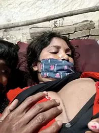 Indiandesicouple155 webcam model stream image