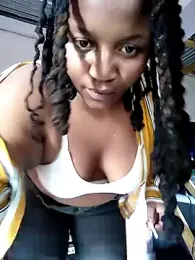 ThaBundaa webcam model stream image