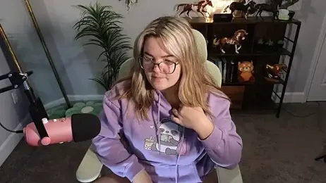 Brivana webcam model stream image