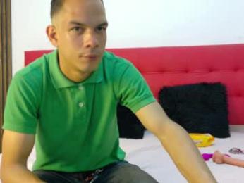 emilyandtom_ webcam model stream image