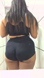 IsaFernandes webcam model stream image