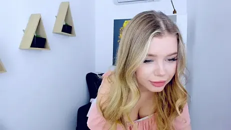 FollowLovee webcam model stream image