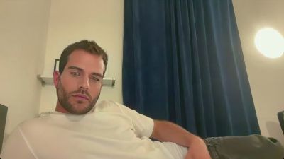 HardCris webcam model stream image