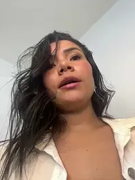 Rousse_blue webcam model stream image