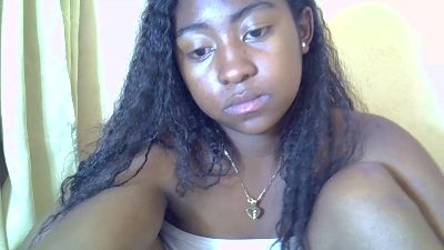 Karinah_7 webcam model stream image
