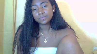 Karinah_7 webcam model stream image