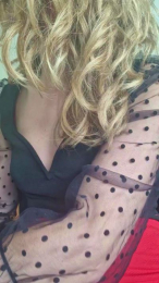 Secretairenue webcam model stream image