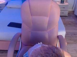 zoe-jones13 webcam model stream image