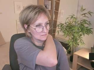 parischerry webcam model stream image