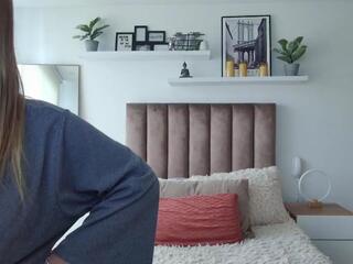 Ali Gardenier webcam model stream image