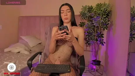 Mia_mtnz02 webcam model stream image