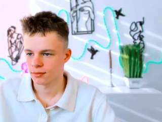 emil-lucky webcam camsoda model stream image