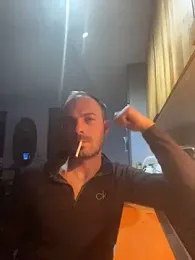 Adventurehotman webcam model stream image