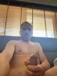 Adventurehotman webcam model stream image