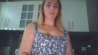 lovesiara1 webcam cam4 model stream image