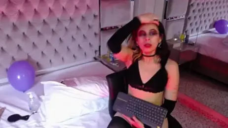 Sara_Foxx1 webcam model stream image