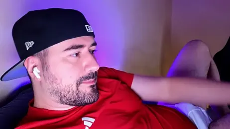 DominantTheo webcam model stream image