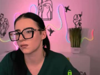 alia_skay webcam model stream image