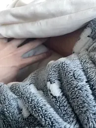 junieel webcam model stream image