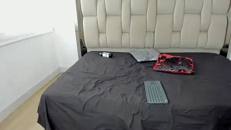 Enzo_issis webcam model stream image