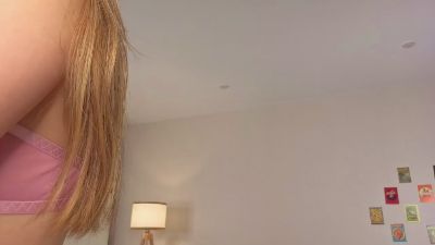 WillaEells webcam model stream image