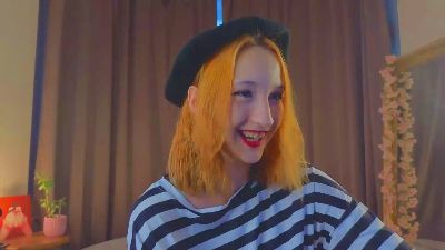 HildCornett webcam model stream image