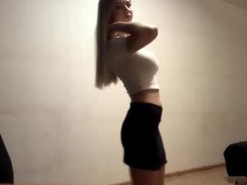 crystarouillard webcam model stream image