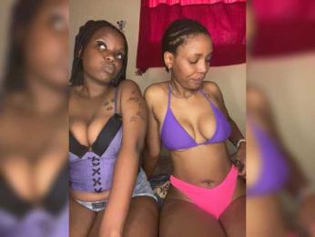 Bondeddesire webcam model stream image