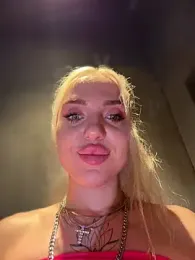 pinkstar_ webcam model stream image