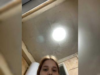 OliVvka webcam model stream image