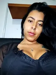 Luianna webcam stripchat model stream image