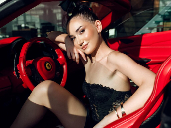 AliceSchuster webcam model stream image