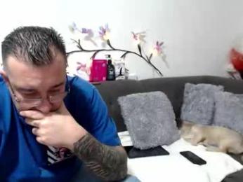 sexy_ginuin_couple webcam chaturbate model stream image