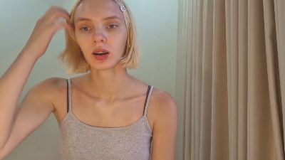 KimiHusseini webcam model stream image
