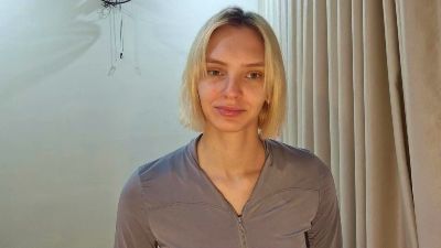 KimiHusseini webcam model stream image