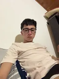 CamiRojas_boy webcam model stream image