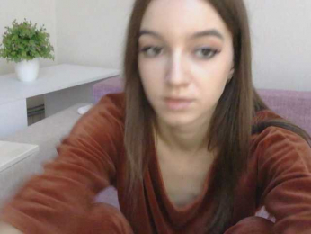 NotSoSweetDasha webcam model stream image
