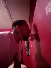 Cnutt310 webcam model stream image