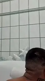 Cnutt310 webcam model stream image