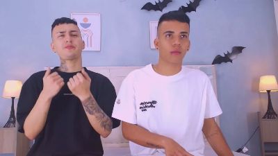 MaxiAndDamian webcam model stream image