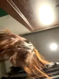 Emily_9xx webcam model stream image