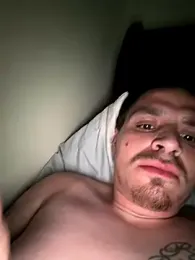 Reezy21stst webcam model stream image