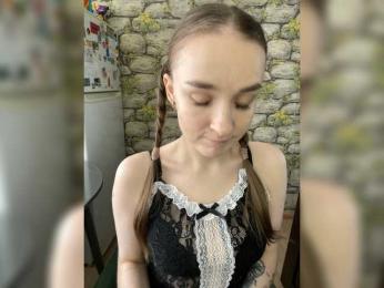Intro31 webcam bongacams model stream image