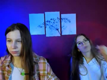 lulu_fly_ webcam model stream image