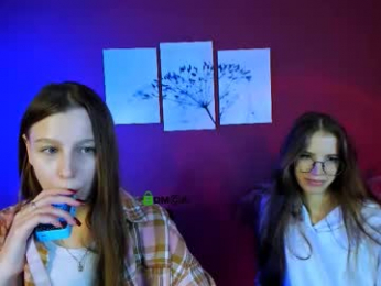 lulu_fly_ webcam model stream image