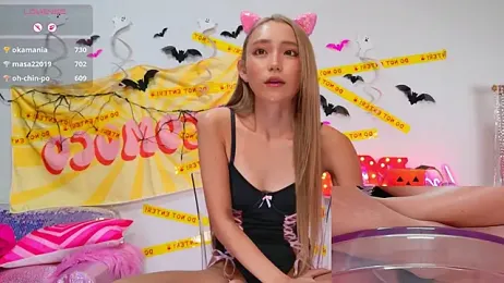 -LOCOMOCO- webcam stripchat model stream image